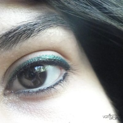 Colorbar I-Glide eye pencil “Emerald Charm” Review and Swatches