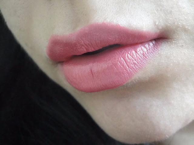 Colorbar2BVelvet2BMatte2BLipstick2B2527Thrilling2BPink25272Breview2Band2Bswatches2B252812529