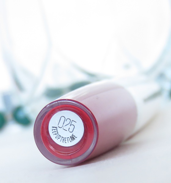 maybelline-red-lipstick