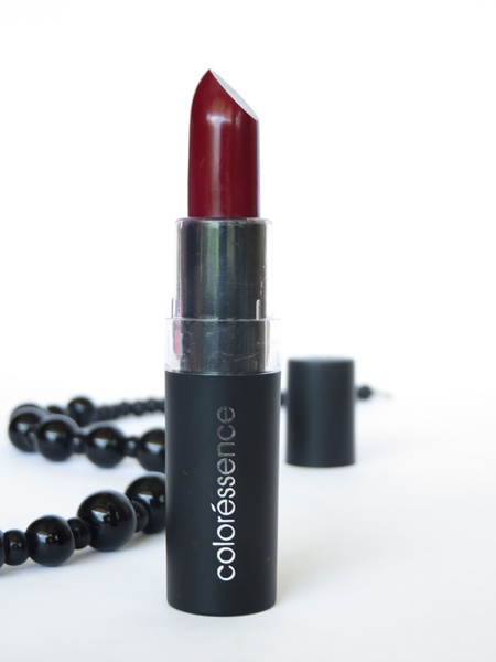 Coloressence mesmerizing lip color 'Moods in Maroon' review, swatches
