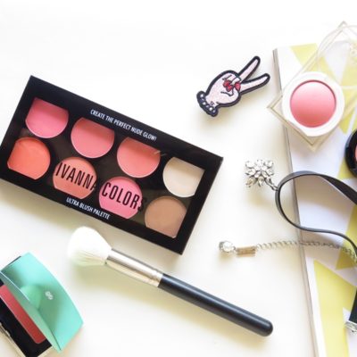 6 blushes, 1 highlighter and 1 bronzer for the price of Rs. 625!