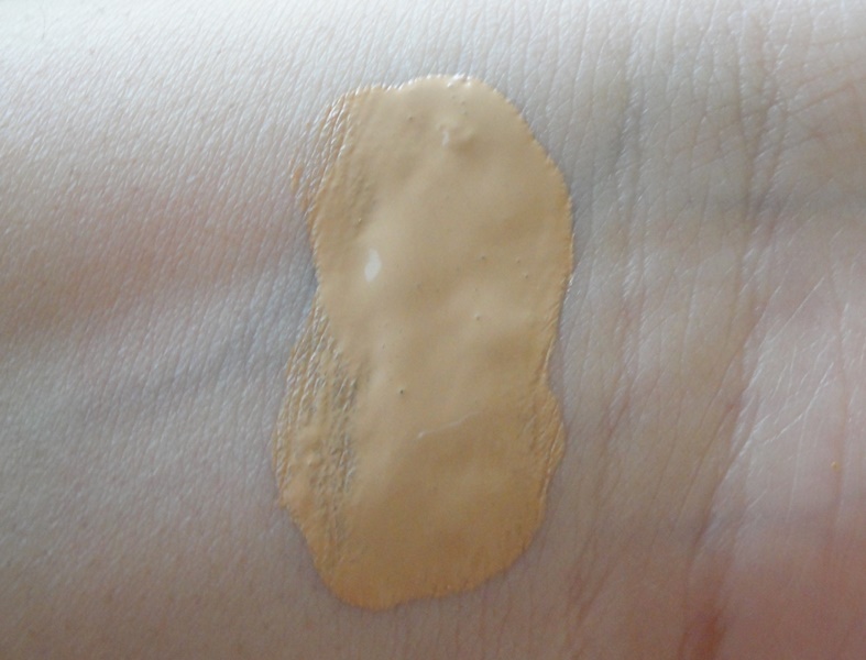 Iba Halal Pure Skin Liquid Foundation natural beige review swatches
