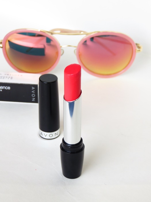 Avon Ultra Color Indulgence Lipstick Peach Petunia review