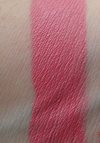 Lakme 9 to 5 primer matte lip color Blush Book swatches