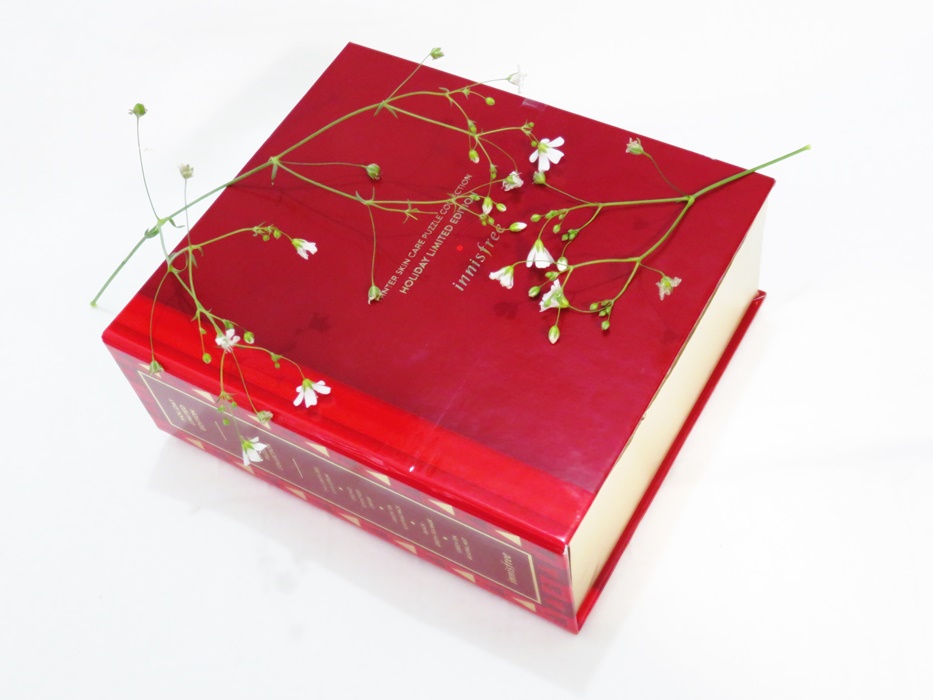 Innisfree book beauty set