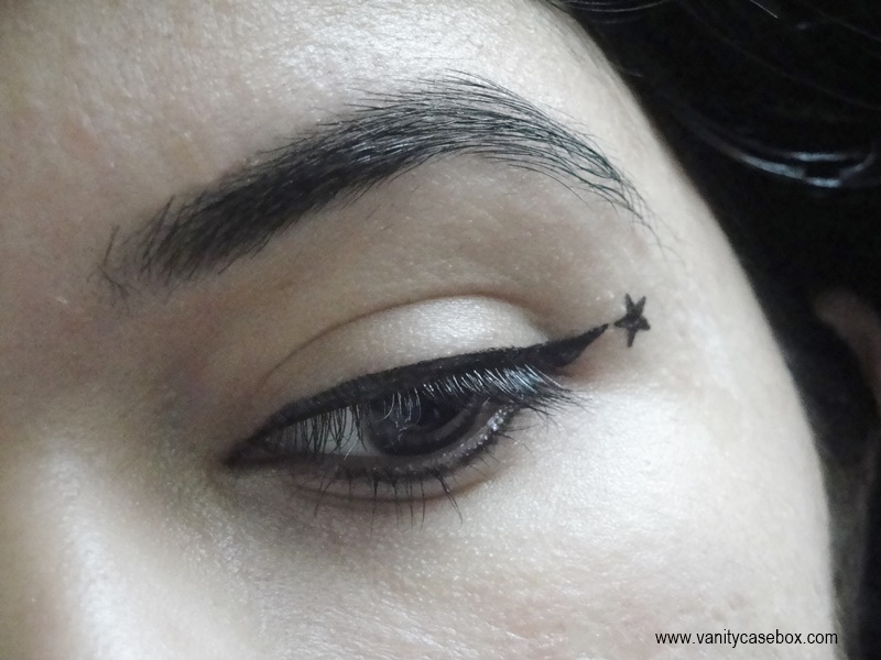 Sugar arch arrival brow definer 02, Taupe Tom swatches
