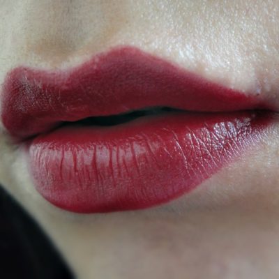 Coloressence mesmerizing lip color 'Moods in Maroon' review